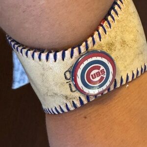 Chicago Cubs baseball wrap cuff NWT Go Cubs Go!